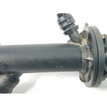 Recambio de bomba embrague para renault captur 0.9 energy referencia OEM IAM 306105773R  