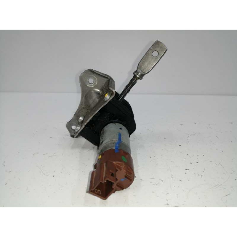 NO IDENTIFICADO MOTOR DE ASIENTO DELANTERO IZQUIERDO