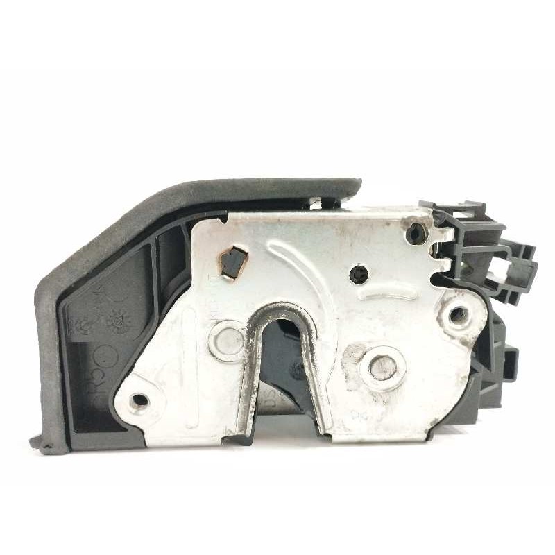 Recambio de cerradura puerta delantera derecha para bmw serie 1 berlina (e81/e87) 116d referencia OEM IAM 7202144  