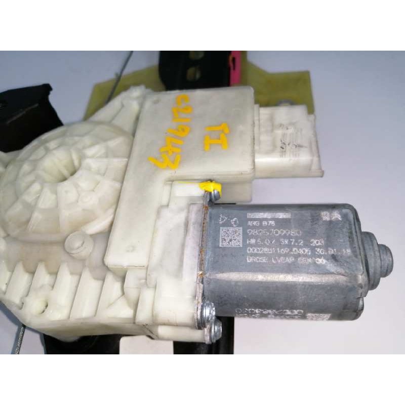 ELEVALUNAS TRASERO IZQUIERDO 9825709980