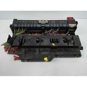 Recambio de caja reles / fusibles para bmw serie 3 berlina (e46) 3.0 24v turbodiesel cat referencia OEM IAM 8387153  