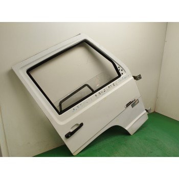 Recambio de puerta delantera derecha para mercedes-benz mb 100 d caja cerrada / combi 2.4 diesel referencia OEM IAM  OBSERVAR FO
