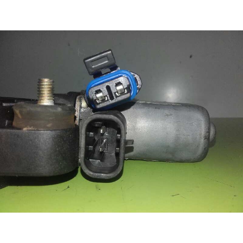 ELEVALUNAS DELANTERO DERECHO 46512241