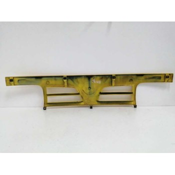 Recambio de rejilla delantera para nissan cabstar 01.04  3.0 diesel referencia OEM IAM 623109X500  