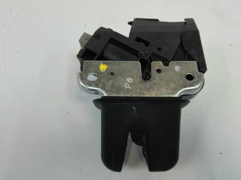 Recambio de cerradura maletero / porton para audi a6 berlina (4f2) 3.0 tdi quattro (165kw) referencia OEM IAM 4F5827505D  