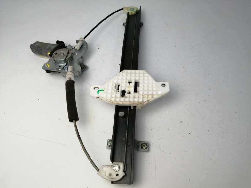 Recambio de elevalunas trasero izquierdo para ssangyong actyon 2.0 td cat referencia OEM IAM 7331131000 8810021012 