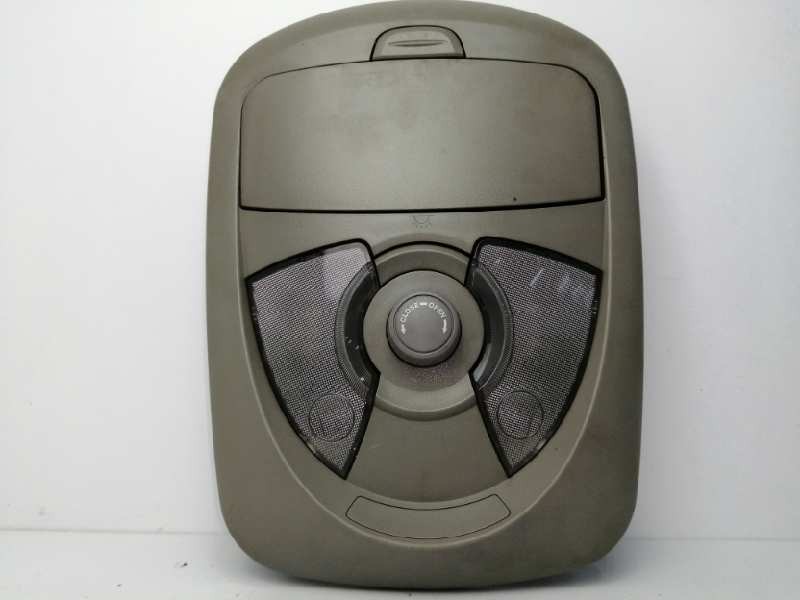 Recambio de luz interior para ssangyong actyon 2.0 td cat referencia OEM IAM 7766009100 7767009100 