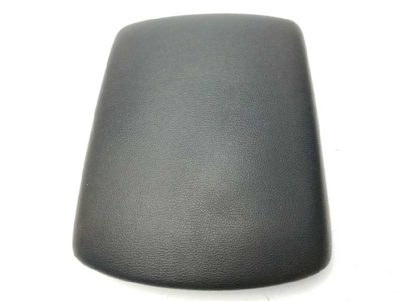 Recambio de apoyabrazos central para ssangyong actyon 2.0 td cat referencia OEM IAM 7794031000LAM Recambio de apoyabrazos central para ssangyong actyon 2.0 td cat referencia OEM IAM 7794031000LAM