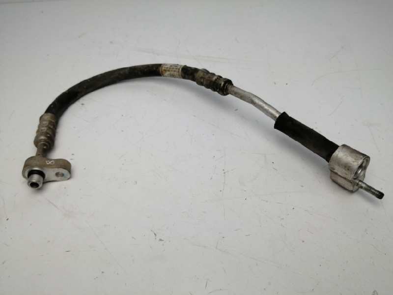 Recambio de tubos aire acondicionado para ssangyong actyon 2.0 td cat referencia OEM IAM 6863031031  