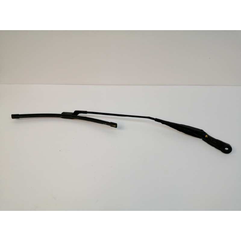 BRAZO LIMPIA DELANTERO DERECHO