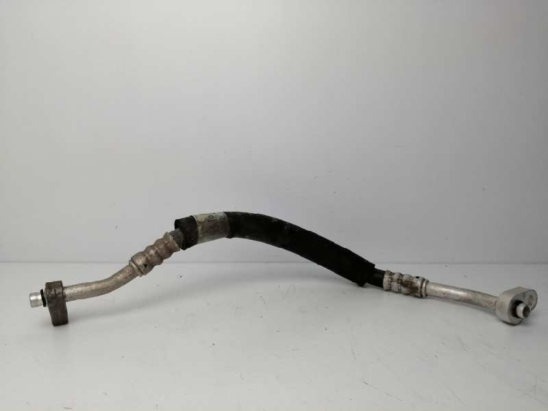 Recambio de tubos aire acondicionado para ssangyong actyon 2.0 td cat referencia OEM IAM 6861031000  