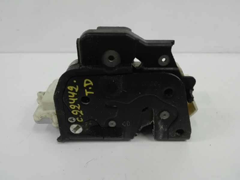 Recambio de cerradura puerta trasera derecha para audi a6 berlina (4f2) 3.0 tdi quattro (165kw) referencia OEM IAM 4F0839016 Recambio de cerradura puerta trasera derecha para audi a6 berlina (4f2) 3.0 tdi quattro (165kw) referencia OEM IAM 4F0839016