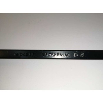 Recambio de brazo limpia delantero derecho para peugeot 308 1.2 12v e-thp referencia OEM IAM 9677256180  