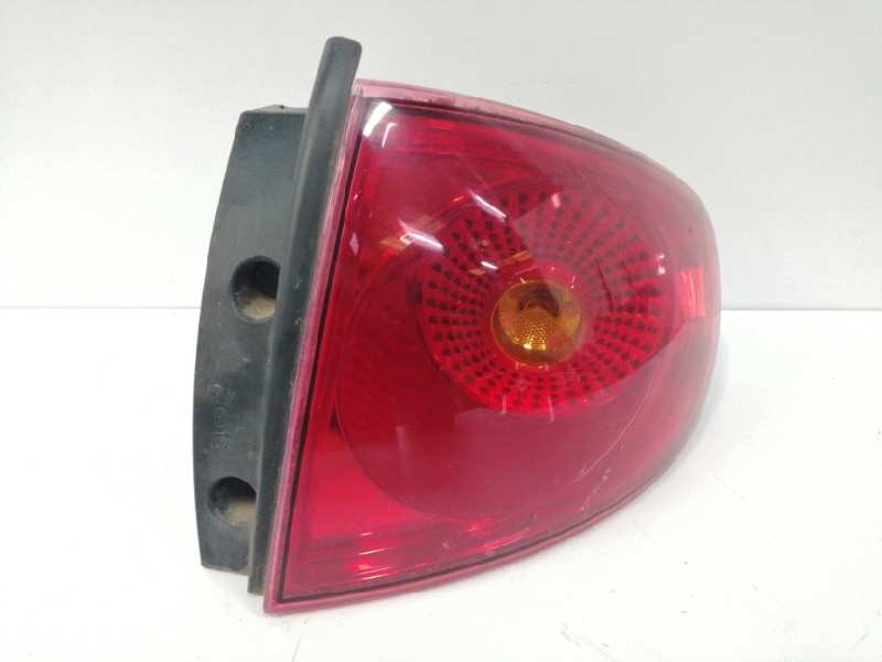 Recambio de piloto trasero derecho para seat altea (5p1) 1.9 tdi referencia OEM IAM 5P0945096D  
