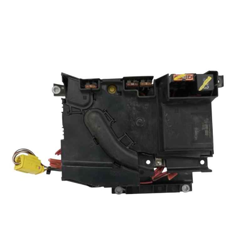 CAJA RELES / FUSIBLES 7L0937555