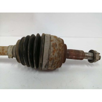 Recambio de transmision delantera derecha para dacia duster laureate 4x2 referencia OEM IAM 8200930507  