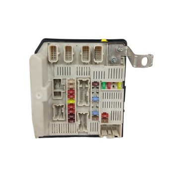 CAJA RELES / FUSIBLES 8200481867 519157077 