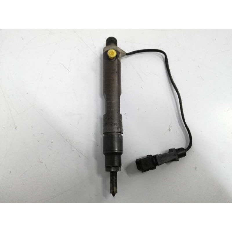 Recambio de inyector para volkswagen passat berlina (3b2) 1.9 tdi referencia OEM IAM 028130201S  PILOTADO