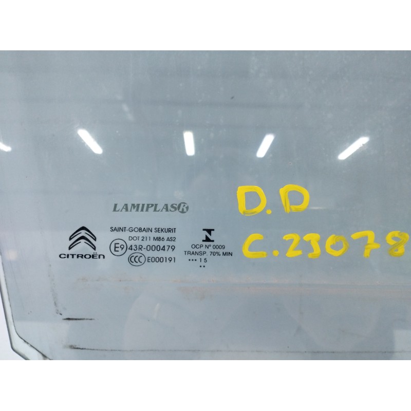 LUNA DELANTERA DERECHA