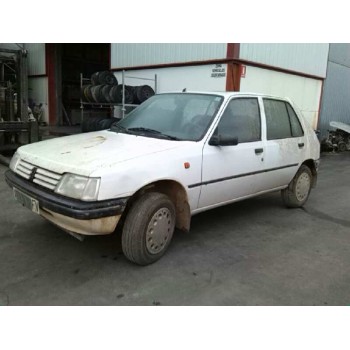 peugeot 205 berlina del año 1997