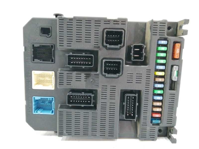 Recambio de caja reles / fusibles para peugeot 207 1.6 16v hdi fap referencia OEM IAM 9659285380  