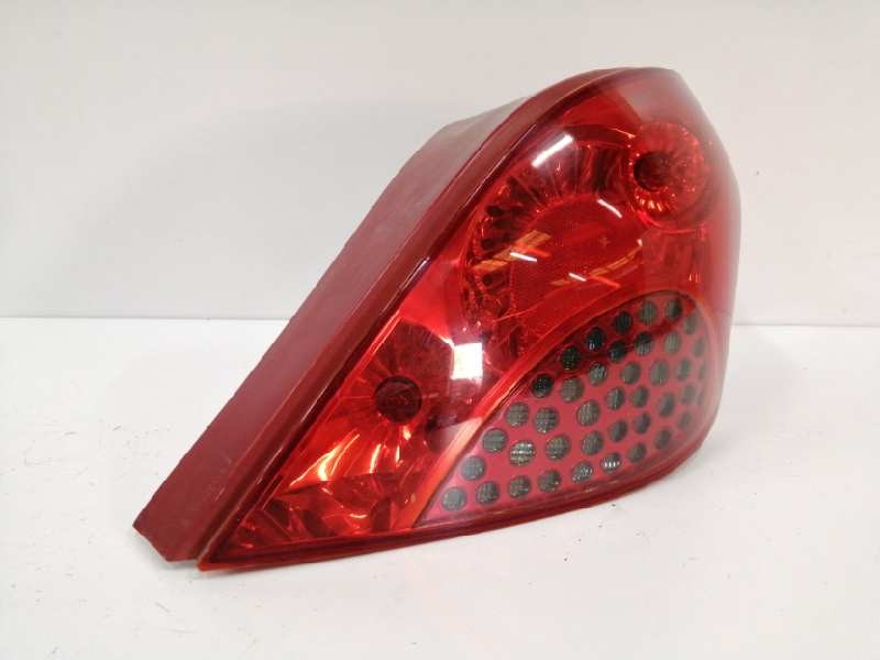Recambio de piloto trasero derecho para peugeot 207 1.6 16v hdi fap referencia OEM IAM 9649986580  