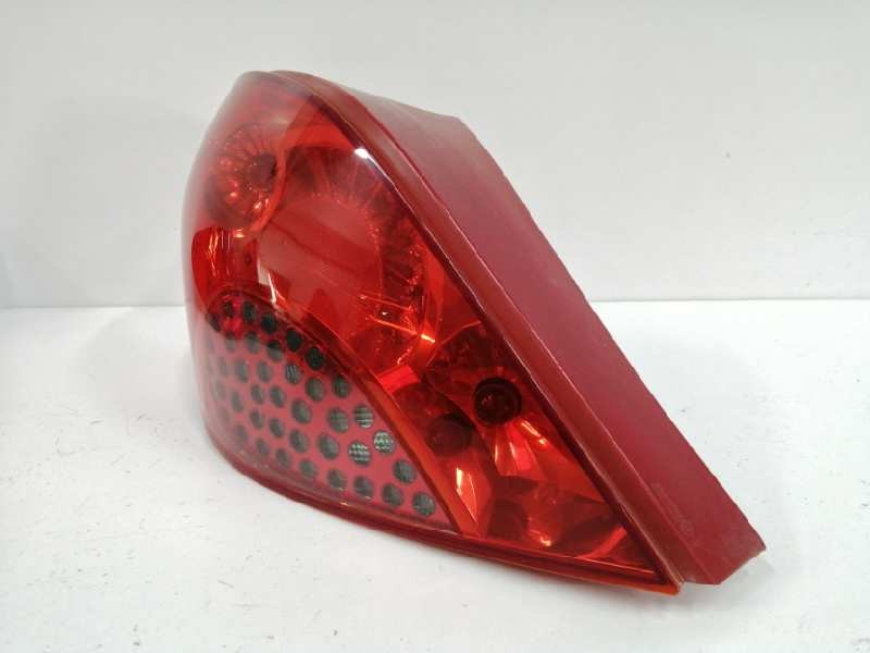 Recambio de piloto trasero izquierdo para peugeot 207 1.6 16v hdi fap referencia OEM IAM 9649986680 TIENE UNA GRIETA 