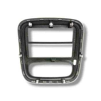 Recambio de moldura para renault trafic furgón 2.0 dci diesel energy referencia OEM IAM 682607545R CENTRAL SALPICADERO 682608121