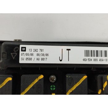 Recambio de caja reles / fusibles para opel astra h caravan enjoy referencia OEM IAM 13242781 5DK0946410 