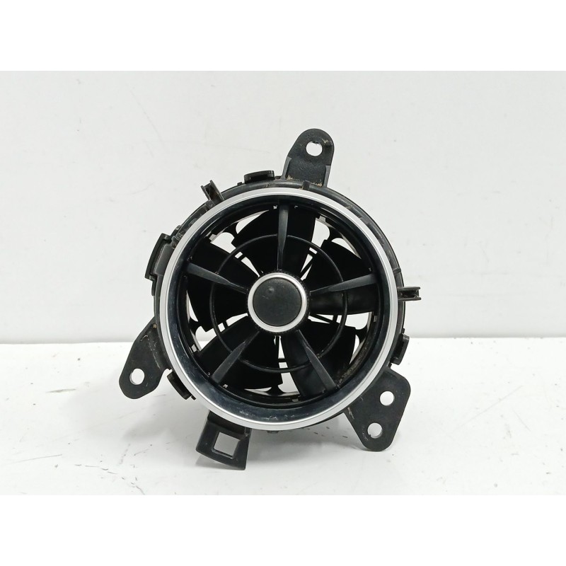 Recambio de rejilla aireadora para toyota auris (_e18_) 1.2 (nre185_) referencia OEM IAM 5556862280  