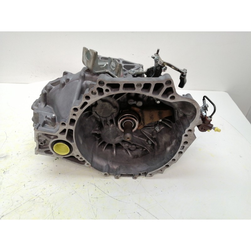 Recambio de caja cambios para toyota avensis berlina (t25) 2.2 d-4d cat referencia OEM IAM AYB1E 6 VELOCIDADES 