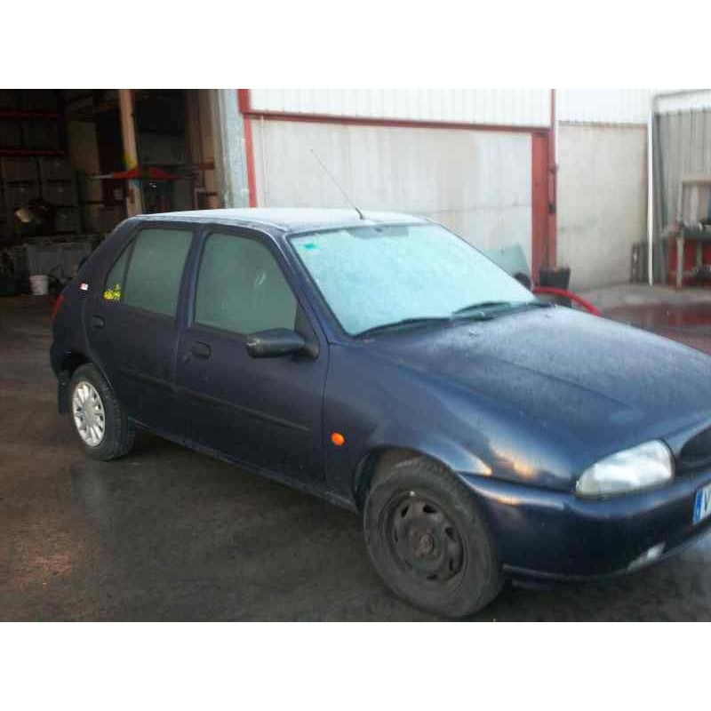 ford fiesta berlina del año 1998