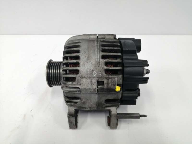 Recambio de alternador para volkswagen golf plus (5m1) 1.4 16v tsi referencia OEM IAM 03C903023H 110A TG11C057