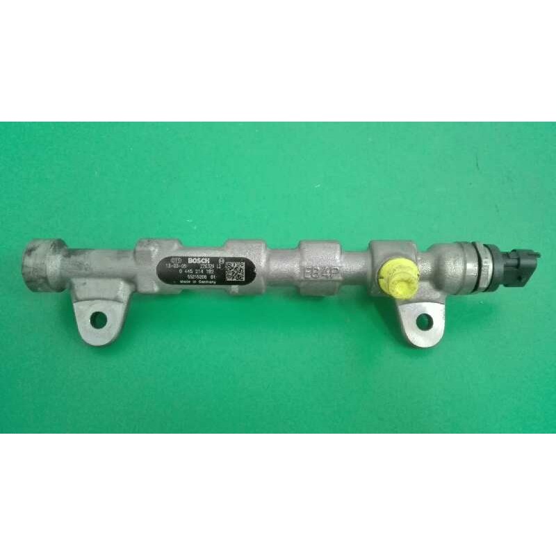Recambio de rampa inyectora para fiat linea (110) dynamic referencia OEM IAM 55215208 0445214192 
