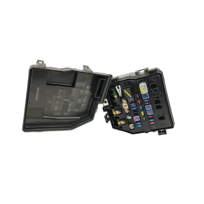 CAJA RELES / FUSIBLES