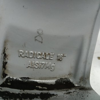 Recambio de llanta para citroën c4 berlina sx referencia OEM IAM RADICALE 16 6,5JX16CH4 26 4H 4X110