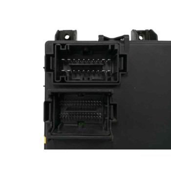 Recambio de caja reles / fusibles para opel corsa d 1.3 16v cdti referencia OEM IAM 13142241  