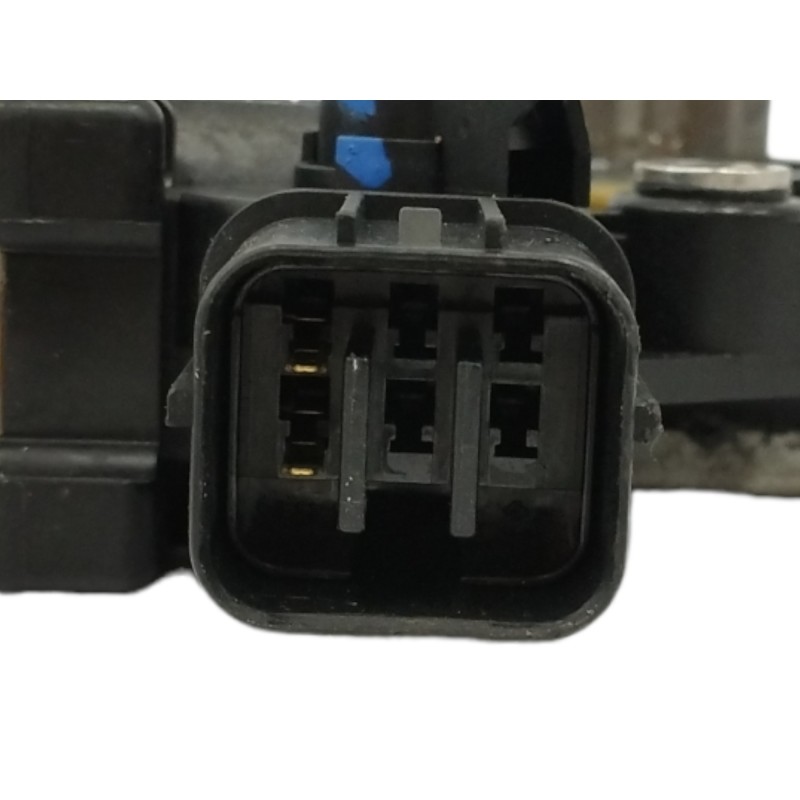 MOTOR ELEVALUNAS TRASERO DERECHO