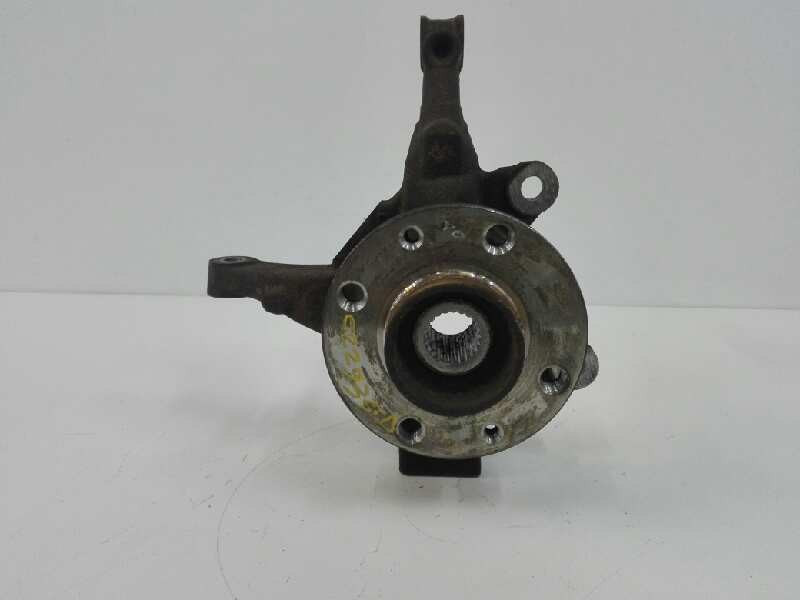 Recambio de mangueta delantera derecha para dacia sandero 0.9 tce cat referencia OEM IAM 400143444R  