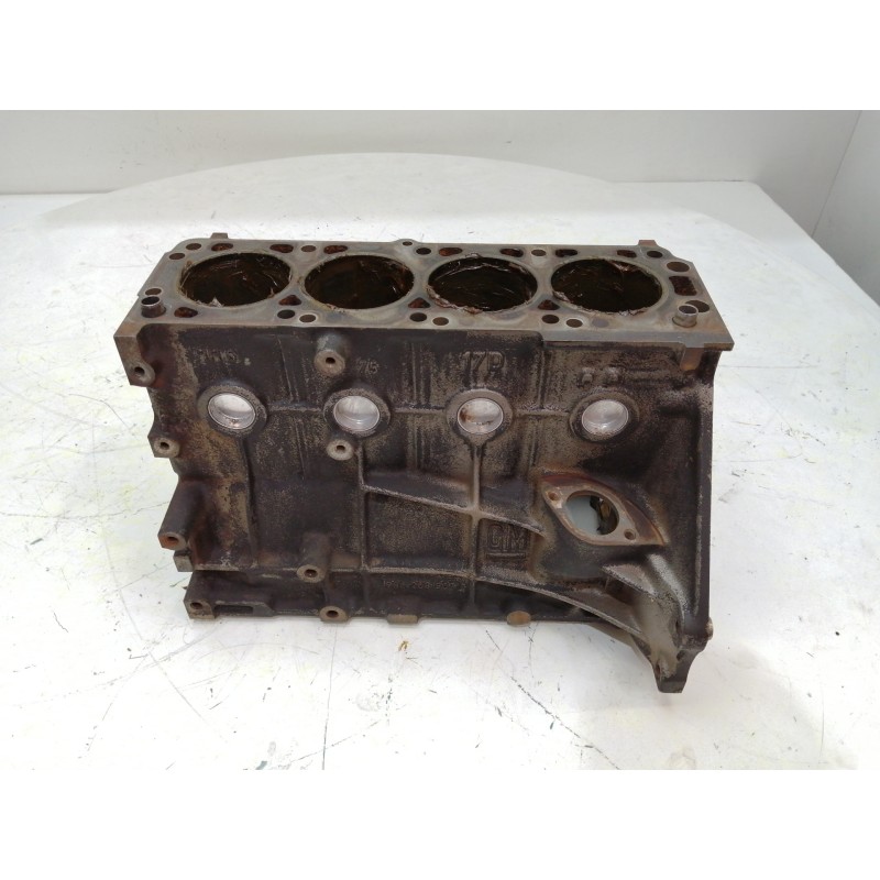 Recambio de bloque para opel kadett e 1.7 diesel referencia OEM IAM 17D  