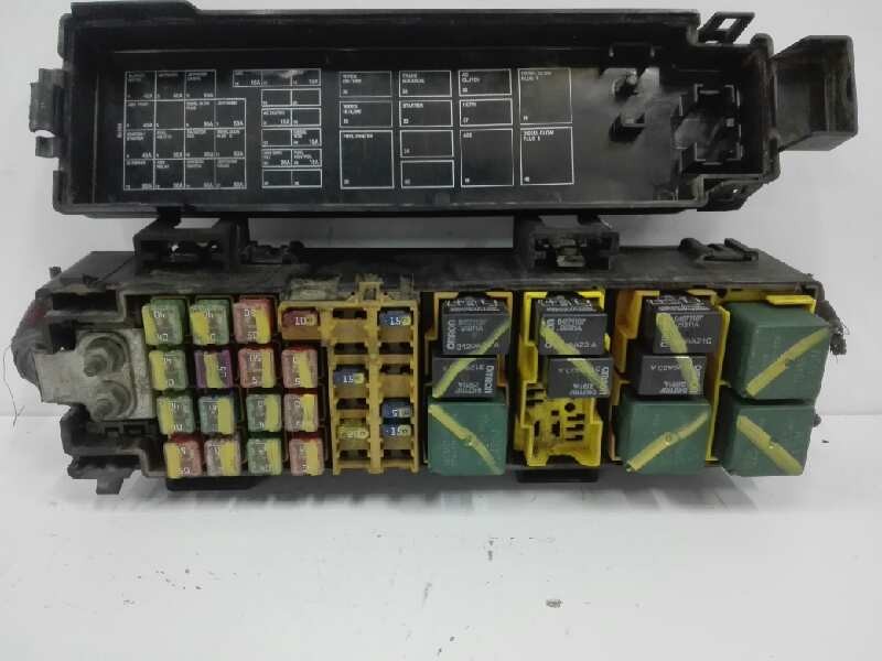 Recambio de caja reles / fusibles para jeep gr.cherokee (wj/wg) 3.1 td cat referencia OEM IAM   