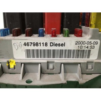 Recambio de caja reles / fusibles para fiat punto berlina (188) 1.9 d elx (i) referencia OEM IAM 46798118  