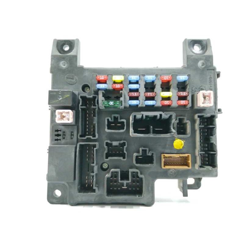 Recambio de caja reles / fusibles para mitsubishi lancer sportback (cx) 1.5 cat referencia OEM IAM 8637A321  