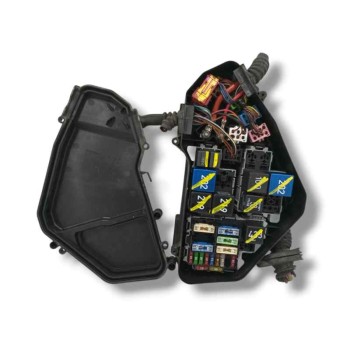 Recambio de caja reles / fusibles para volkswagen touareg (7la) 5.0 v10 tdi cat (ayh) referencia OEM IAM 7L0937576B  