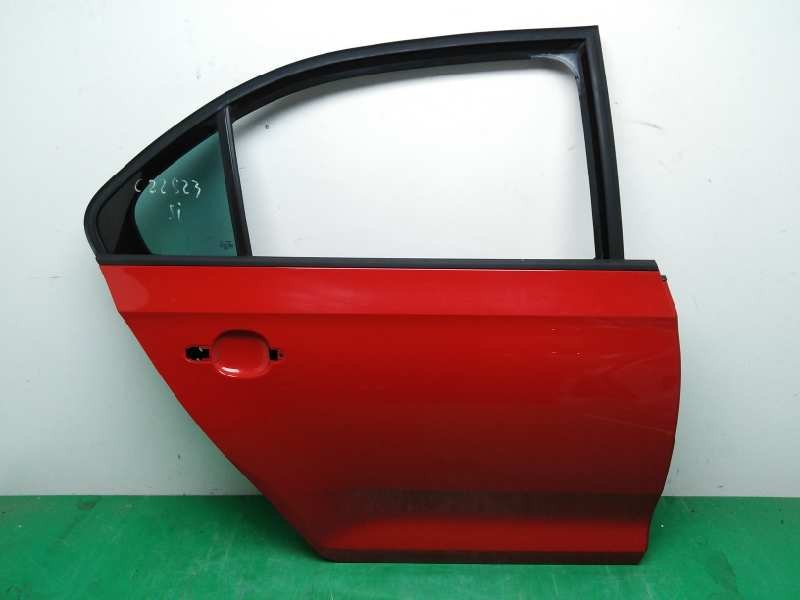 Recambio de puerta trasera derecha para seat toledo (kg3) 1.4 tdi referencia OEM IAM 5JA833052C  