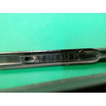 Recambio de brazo limpia delantero derecho para bmw x5 (e53) 3.0d referencia OEM IAM 7075612  