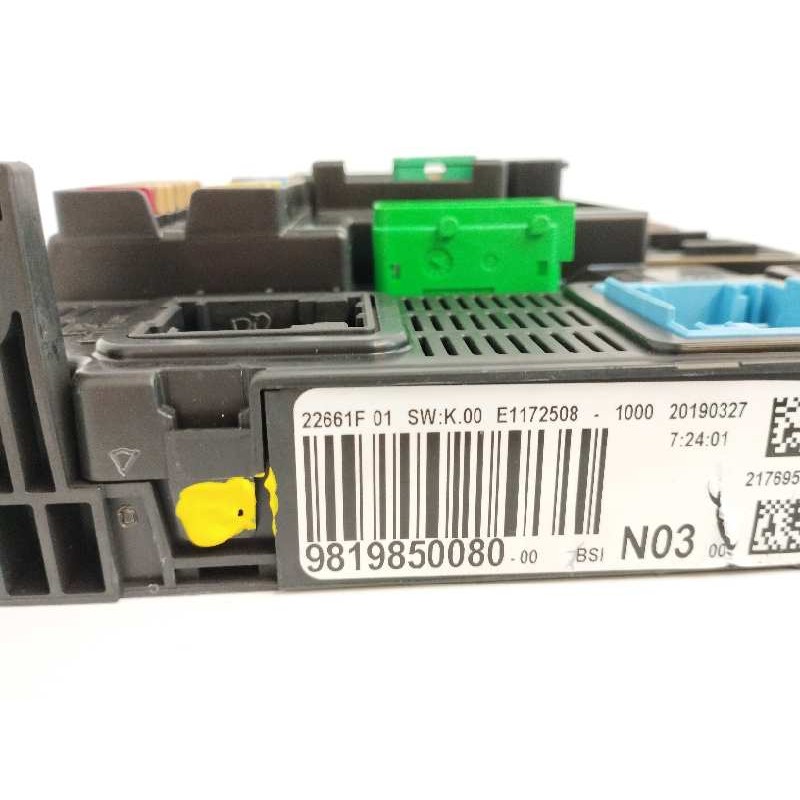 CAJA RELES / FUSIBLES E1172508