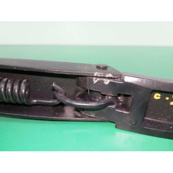 Recambio de brazo limpia delantero derecho para hyundai h350 kasten 2.5 crdi cat referencia OEM IAM 9814159100  