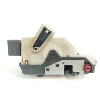 Recambio de cerradura puerta trasera derecha para peugeot 208 1.2 12v e-thp referencia OEM IAM 9812501180  