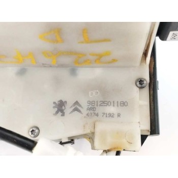 Recambio de cerradura puerta trasera derecha para peugeot 208 1.2 12v e-thp referencia OEM IAM 9812501180  